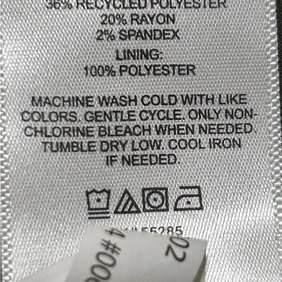 Express High Neck Low Back Button Tailored Tank - Picture 5 of 5